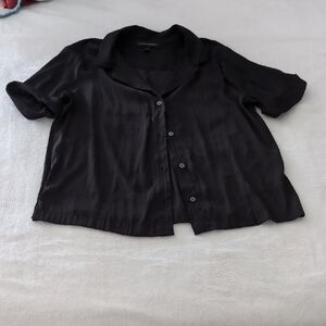 Banana Republic Black Short Sleeve Button-Down Shirt
